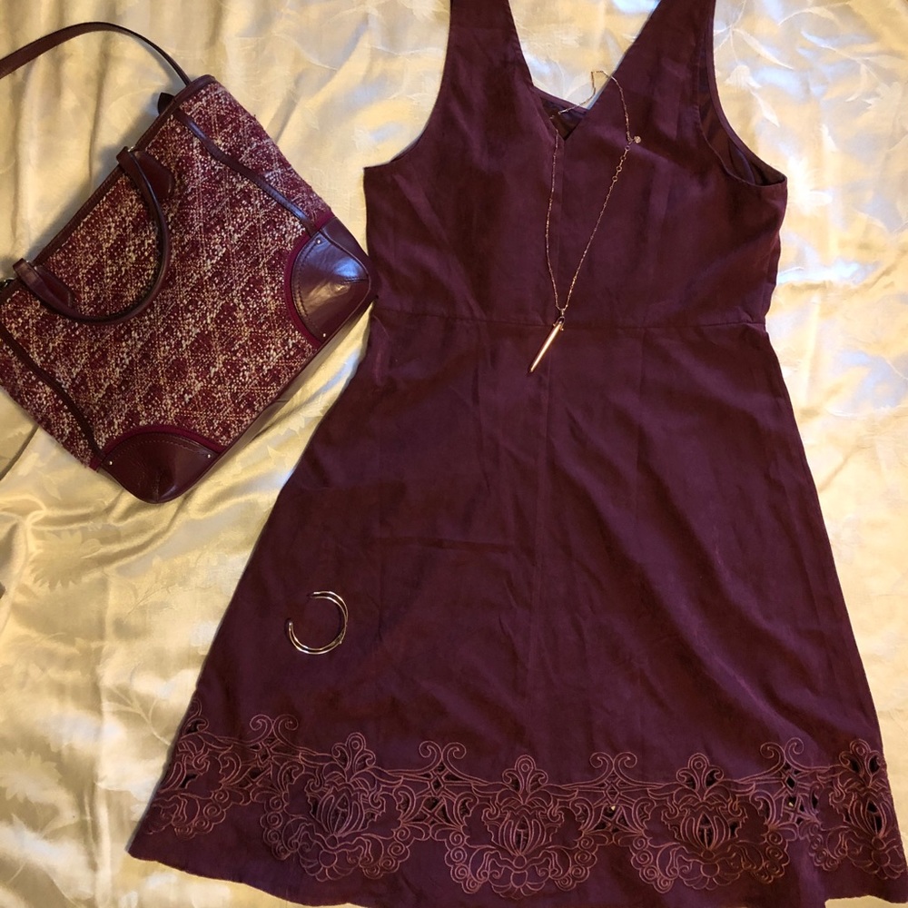 Dress ( laser cut hem ) burgundy, size M.